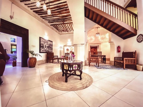 Smiles Stone Town Hotel image 17